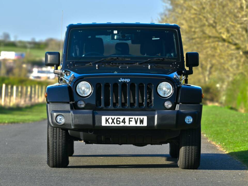 Image 4/50 de Jeep Wrangler Sahara 4.0L (2014)