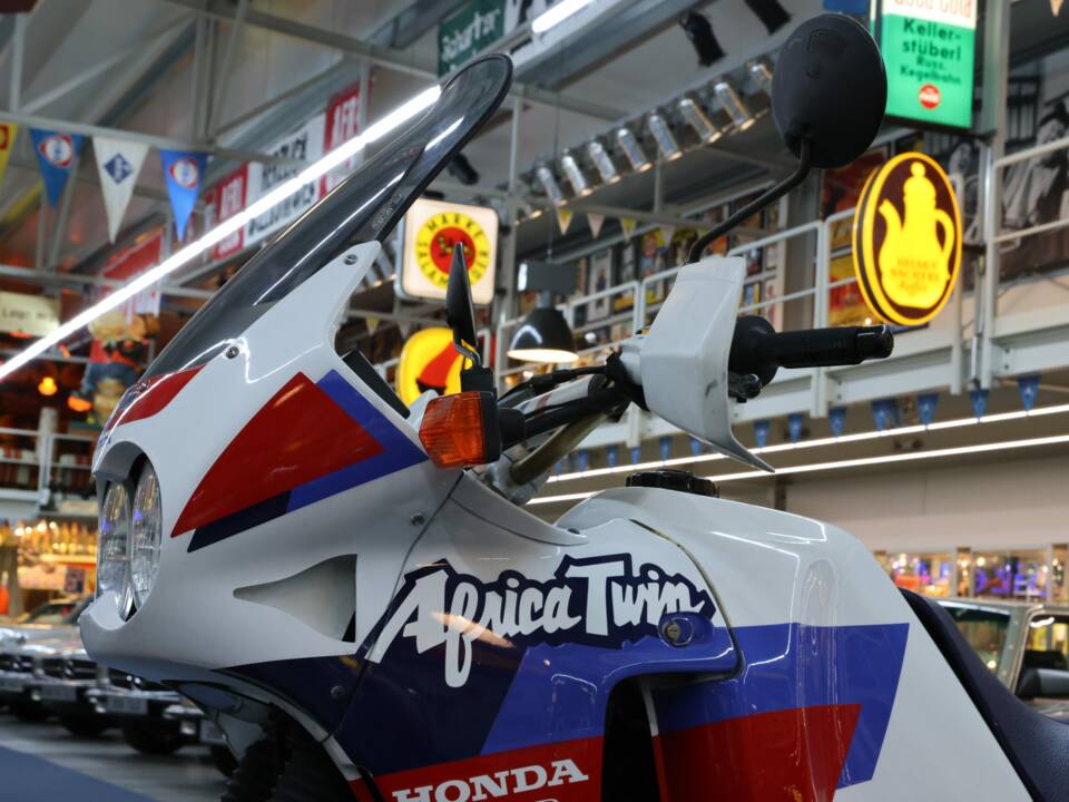 Bild 28/37 von Honda XRV 750 Africa Twin (1990)