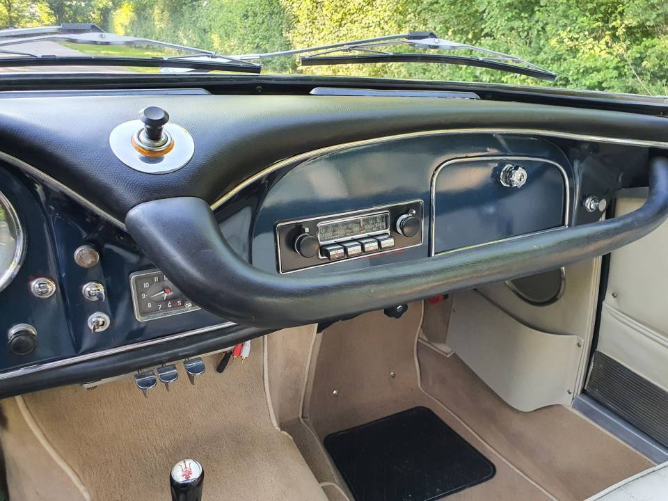 Image 30/58 of Maserati 3500 GTI Touring (1963)