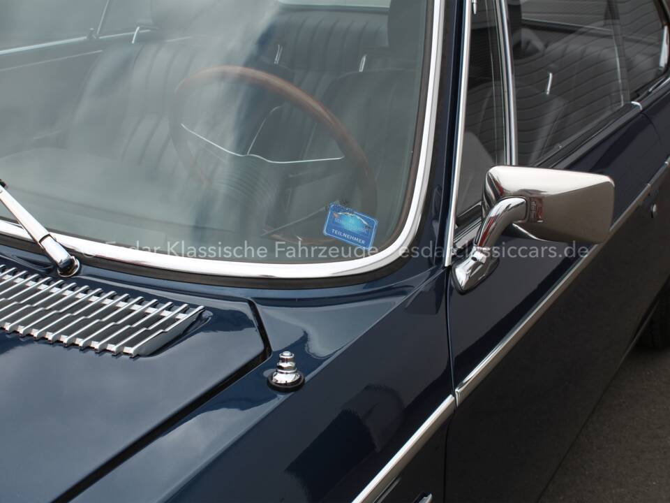 Image 19/42 de BMW 3.0 CSi (1972)