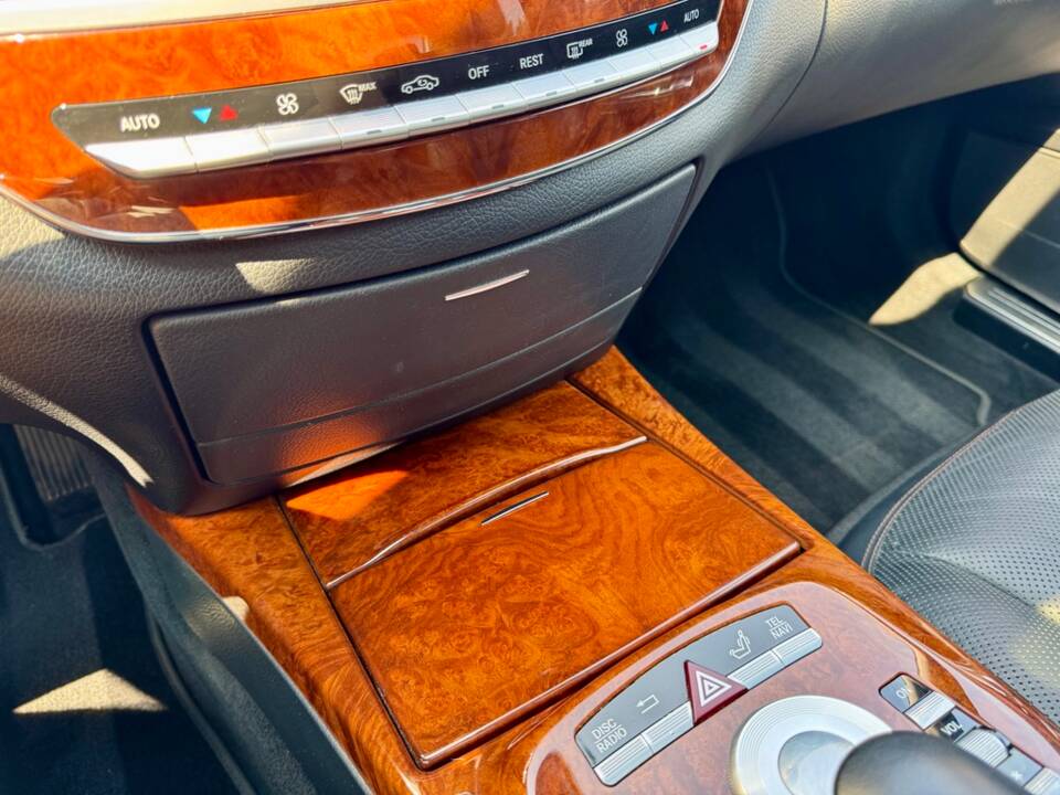 Bild 54/79 von Mercedes-Benz S 500 BlueEFFICIENCY (2011)