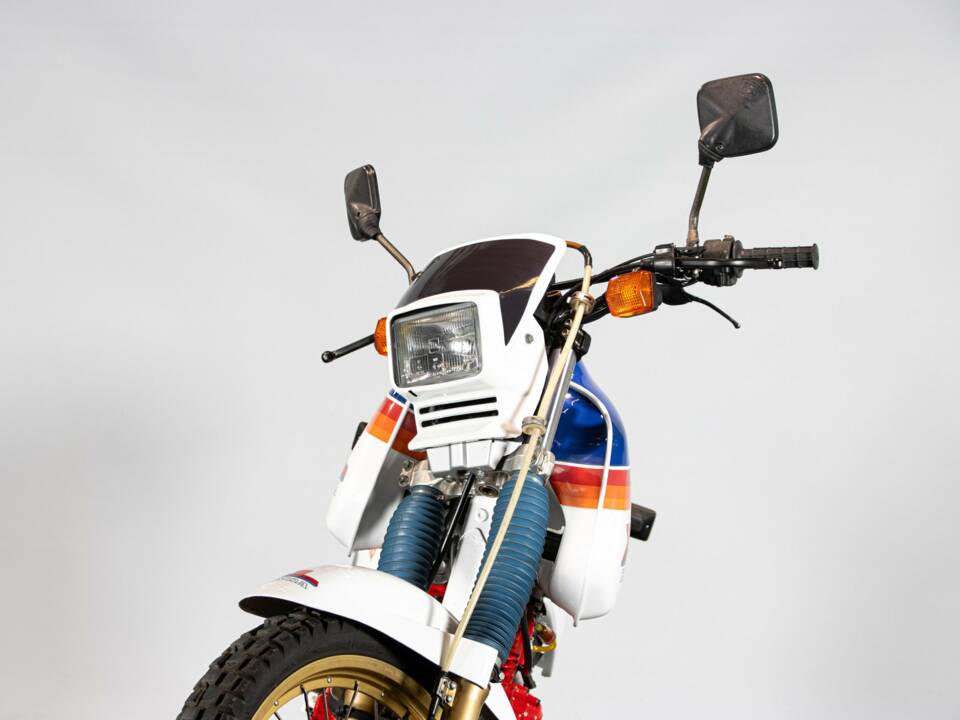 Image 23/50 of Honda DUMMY (1986)