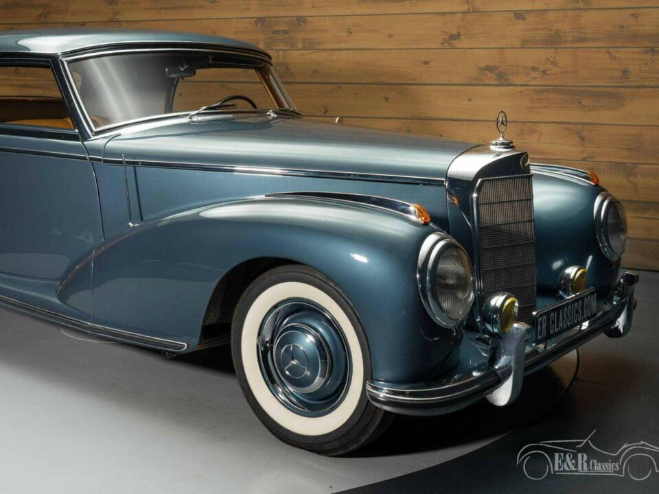 Image 21/31 of Mercedes-Benz 300 S (1953)