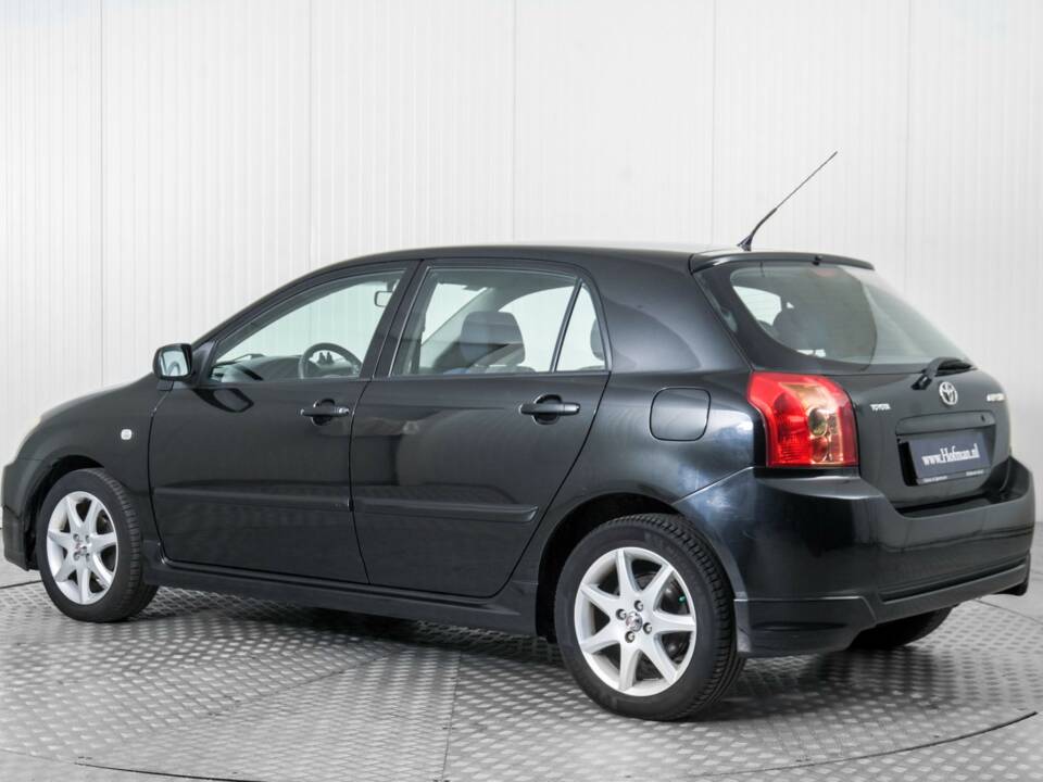 Bild 6/30 von Toyota Corolla 1.6 VVT-i (2005)