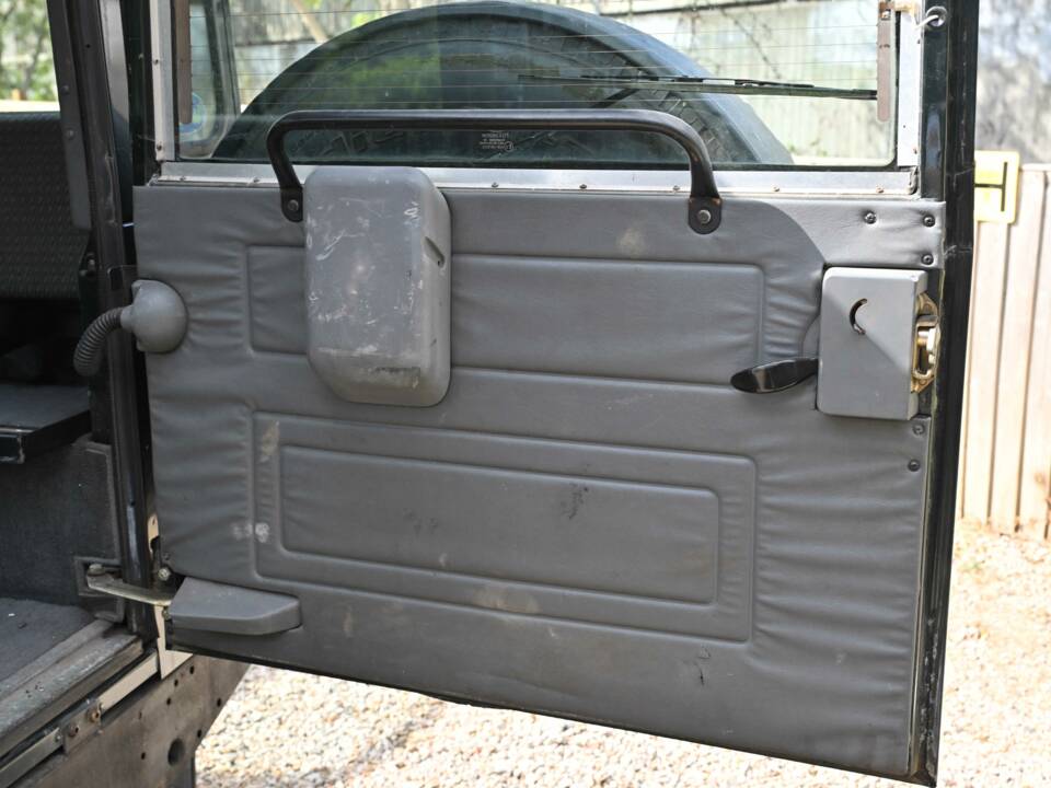Image 17/50 of Land Rover Defender 110 300Tdi (1998)