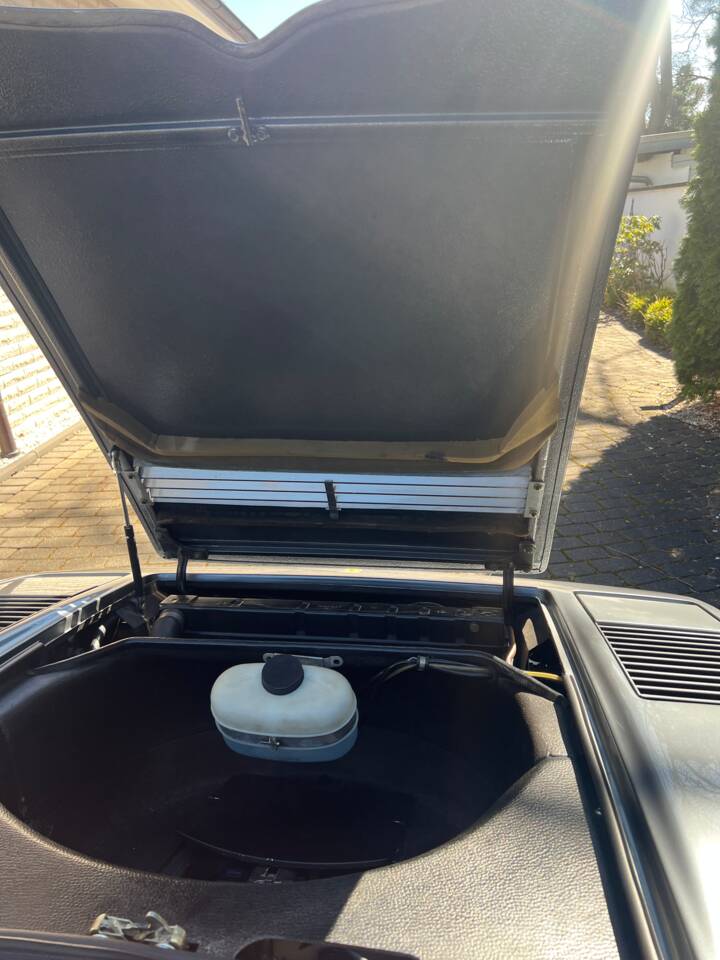 Image 48/114 de Ferrari 308 GTS Quattrovalvole (1985)