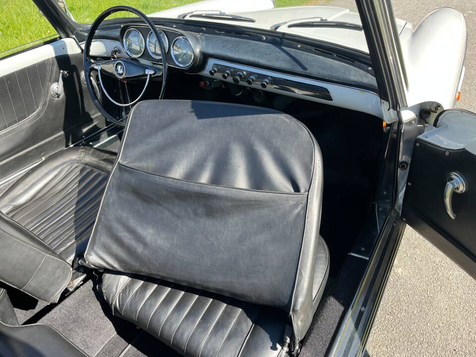 Bild 24/56 von Lancia Appia Convertible Vignale (1962)