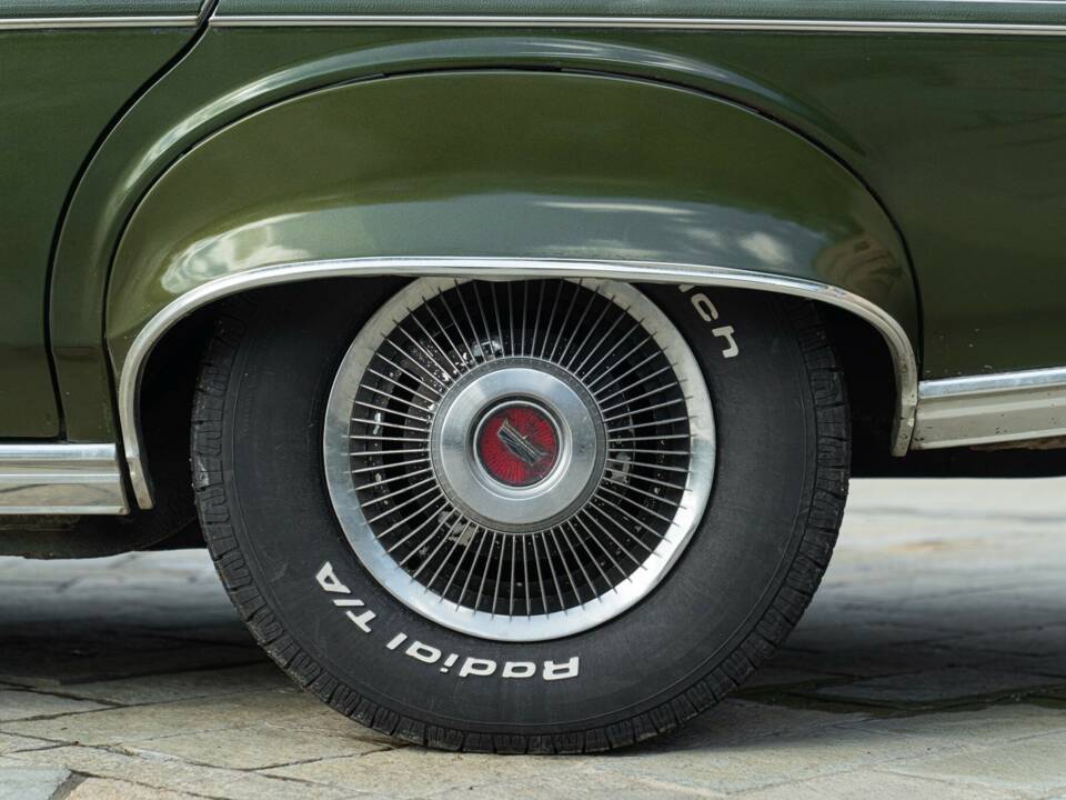 Bild 28/50 von Ford Gran Torino (1976)