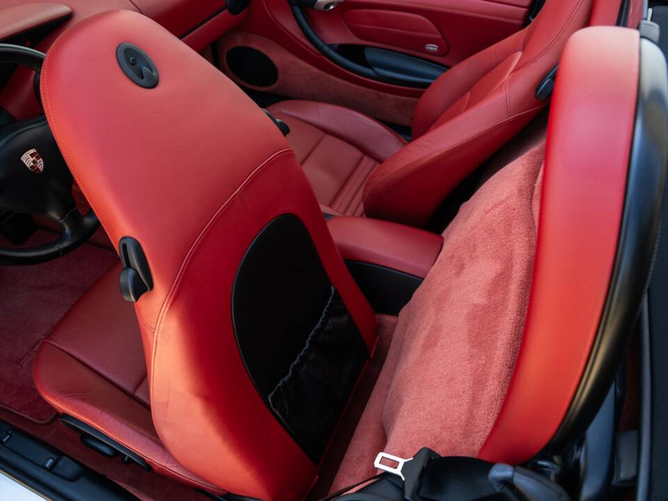Image 70/73 of Porsche Boxster (2001)