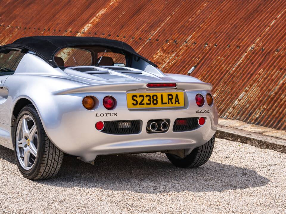 Image 13/37 de Lotus Elise 111 (1998)