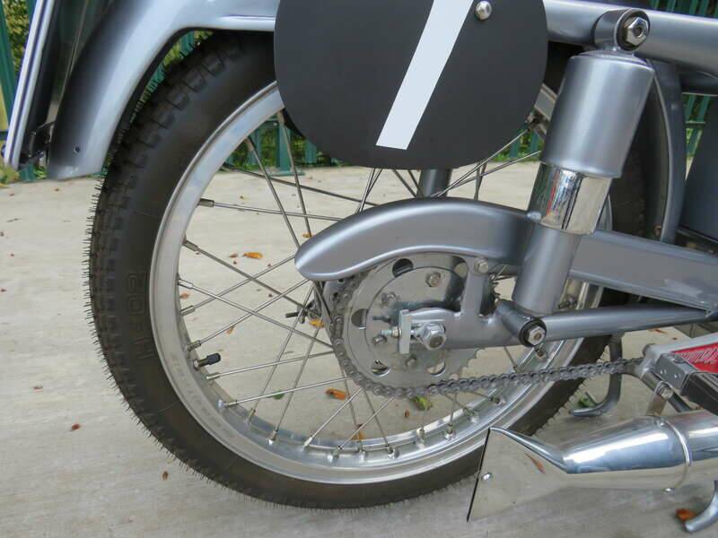 Bild 35/45 von MV Agusta 150 Sport (1953)
