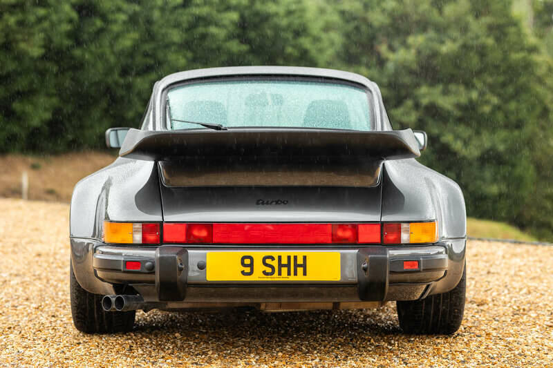 Afbeelding 7/50 van Porsche 911 Turbo 3.3 (1989)