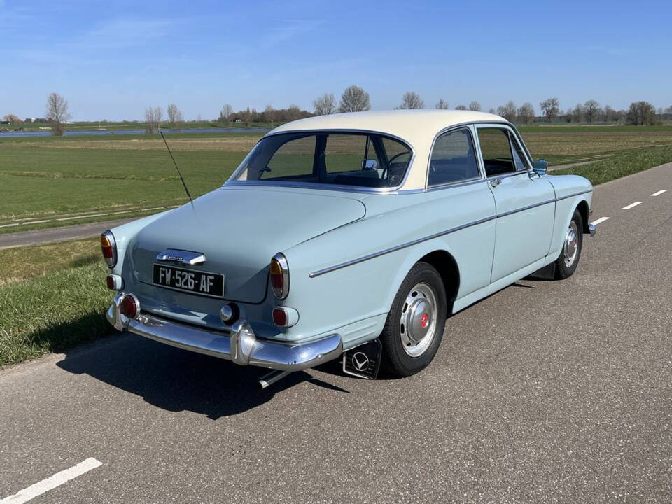 Image 6/8 of Volvo P 121 (1965)
