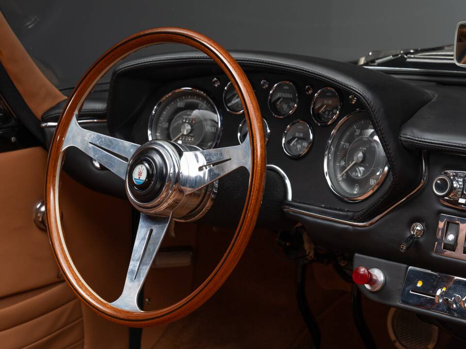 Imagen 19/36 de Maserati Mistral 3700 Spyder (1965)