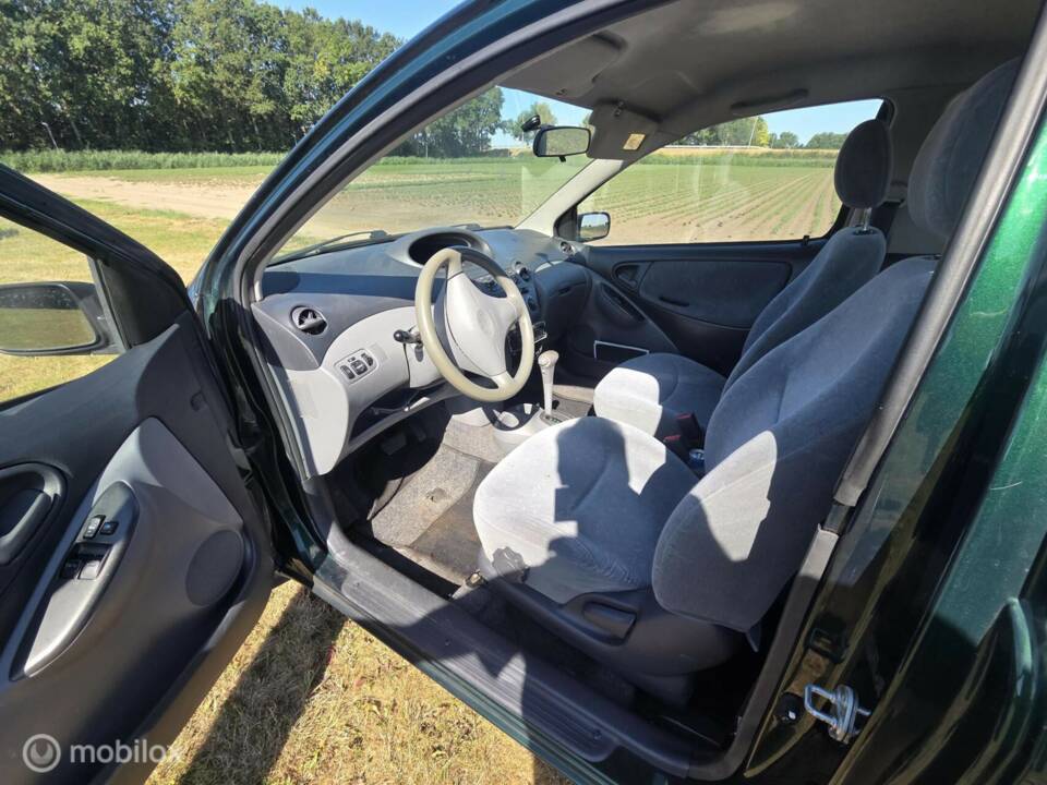 Afbeelding 6/15 van Toyota Yaris 1.33 VVT-i (2000)