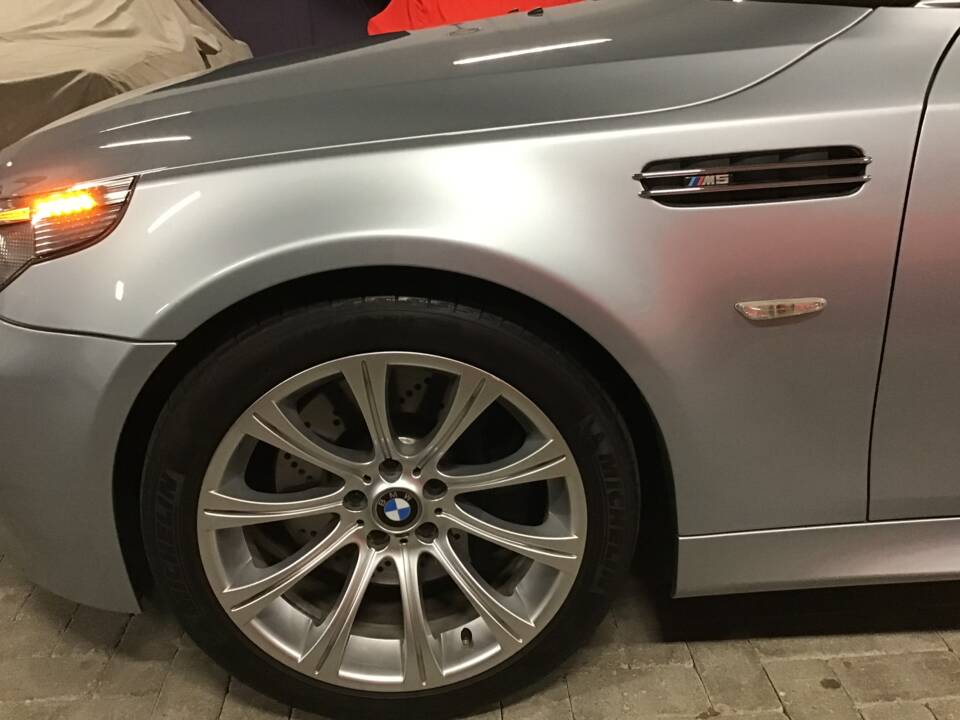 Imagen 18/25 de BMW M5 (2005)