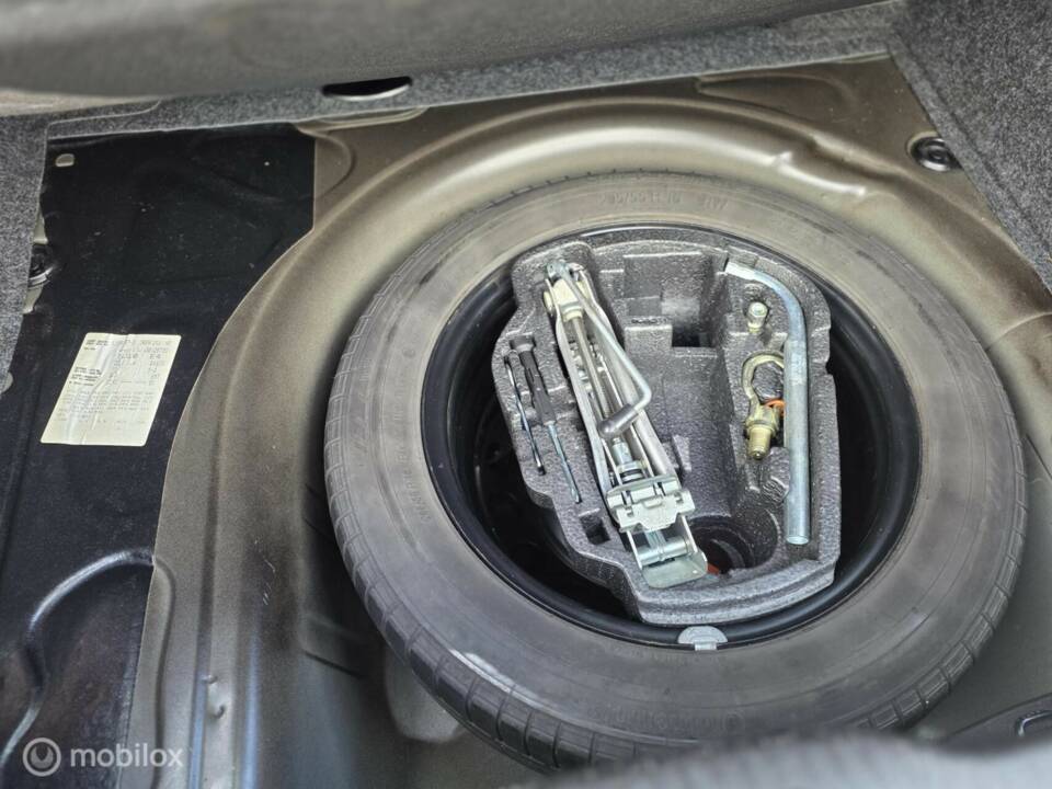 Image 19/42 of Volkswagen Golf IV 1.6 (2003)