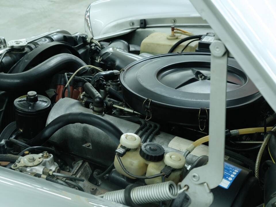 Image 48/50 of Mercedes-Benz 300 SEL 3.5 (1972)