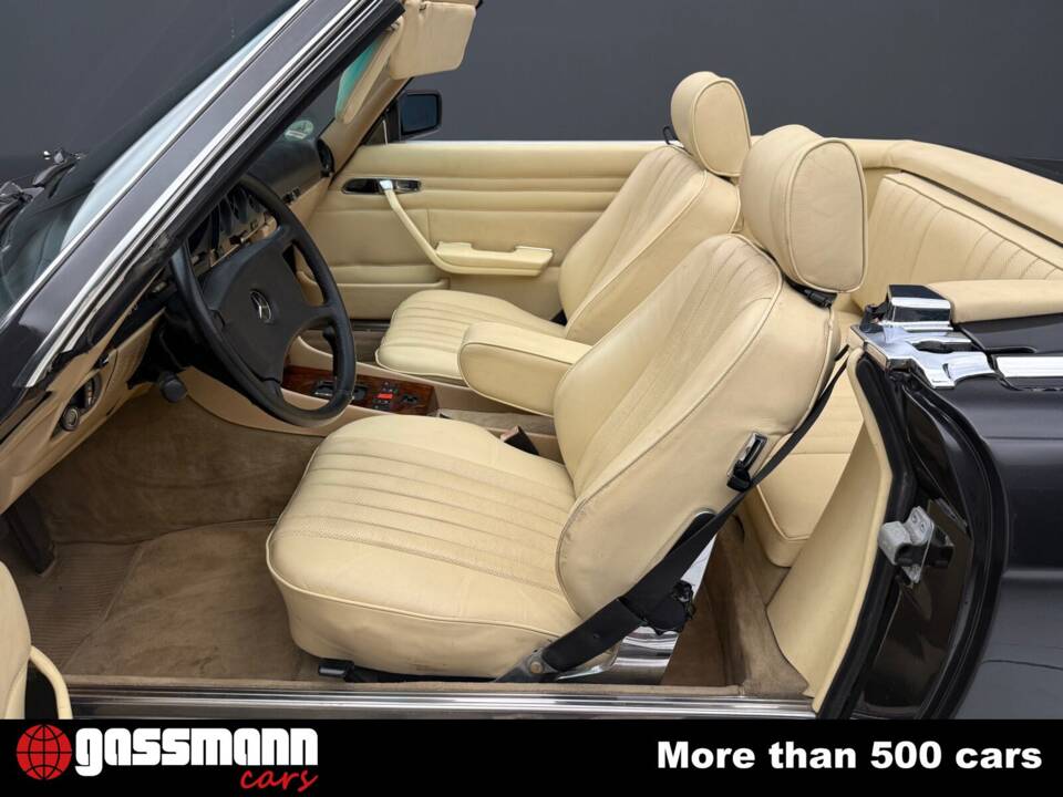 Afbeelding 12/15 van Mercedes-Benz 500 SL (1987)