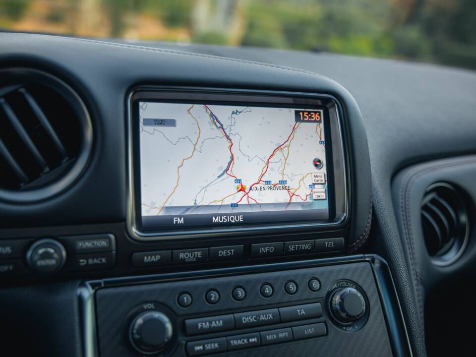 Image 44/76 de Nissan GT-R Nismo (2015)