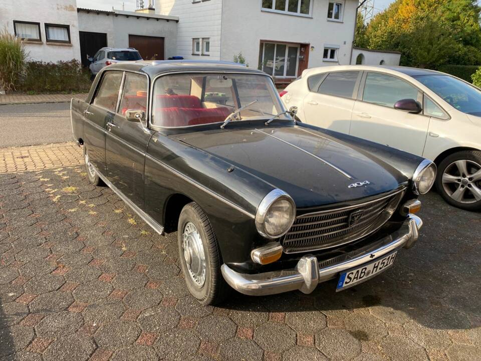 Imagen 2/8 de Peugeot 404 (1961)