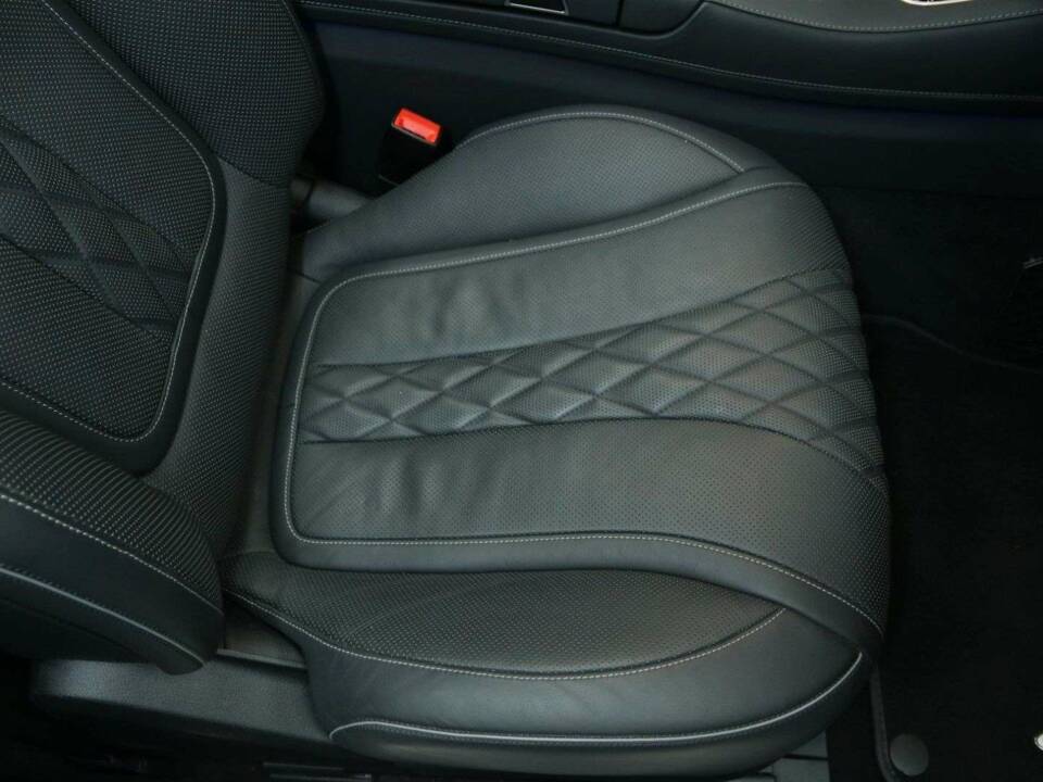 Immagine 22/30 di Mercedes-Benz SL 500 (2017)