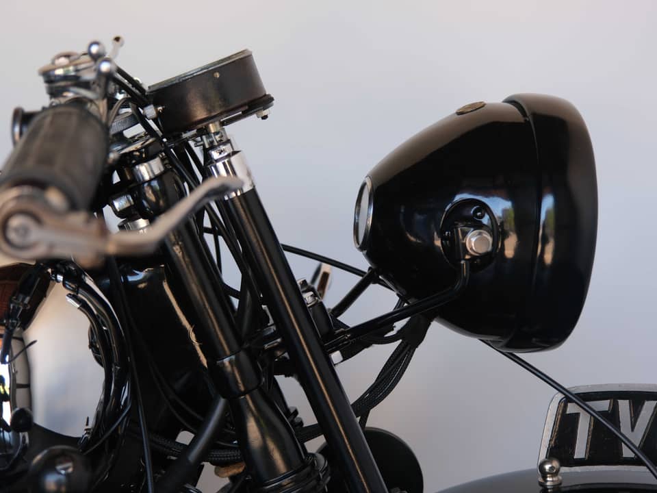 Image 5/99 of Brough-Superior SS 100 (1933)