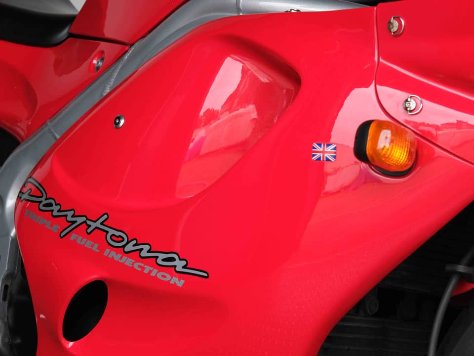 Image 49/66 of Triumph Daytona T595 (1998)