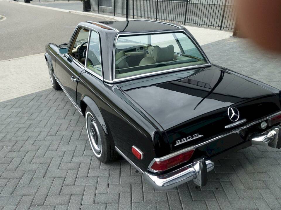 Bild 9/35 von Mercedes-Benz 280 SL (1969)