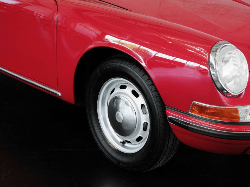 Bild 39/43 von Porsche 911 2.0 T (1967)
