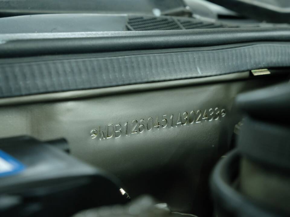 Bild 19/50 von Mercedes-Benz 560 SEC (1986)