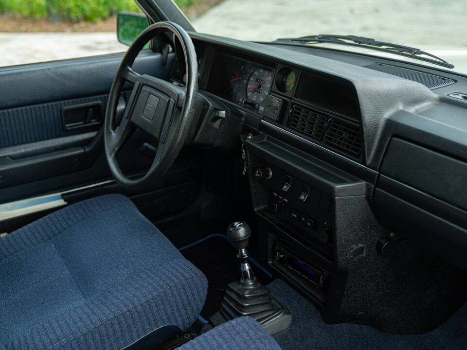 Bild 36/50 von Volvo 240 Diesel (1982)