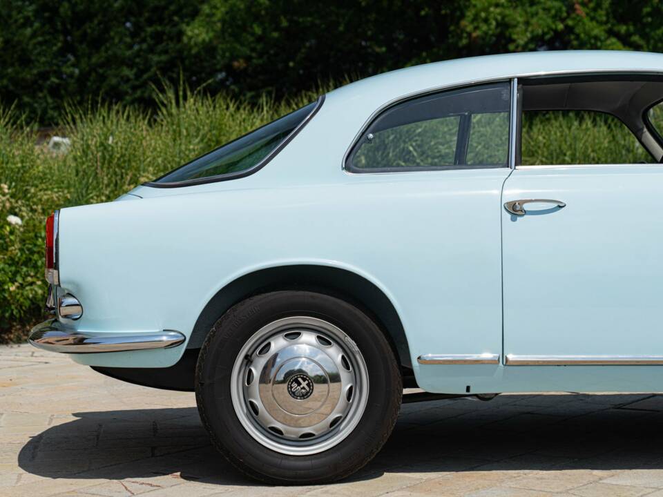 Image 11/50 of Alfa Romeo Giulietta Sprint (1960)