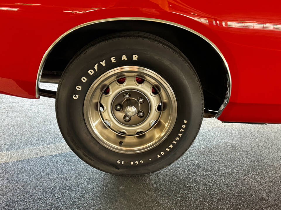 Image 40/81 of Dodge Charger Super Bee 440 (1971)