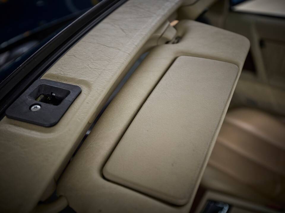 Image 88/100 de Mercedes-Benz SL 280 (1995)
