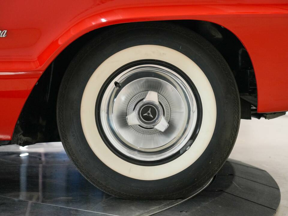 Image 17/44 of Dodge Polara (1965)