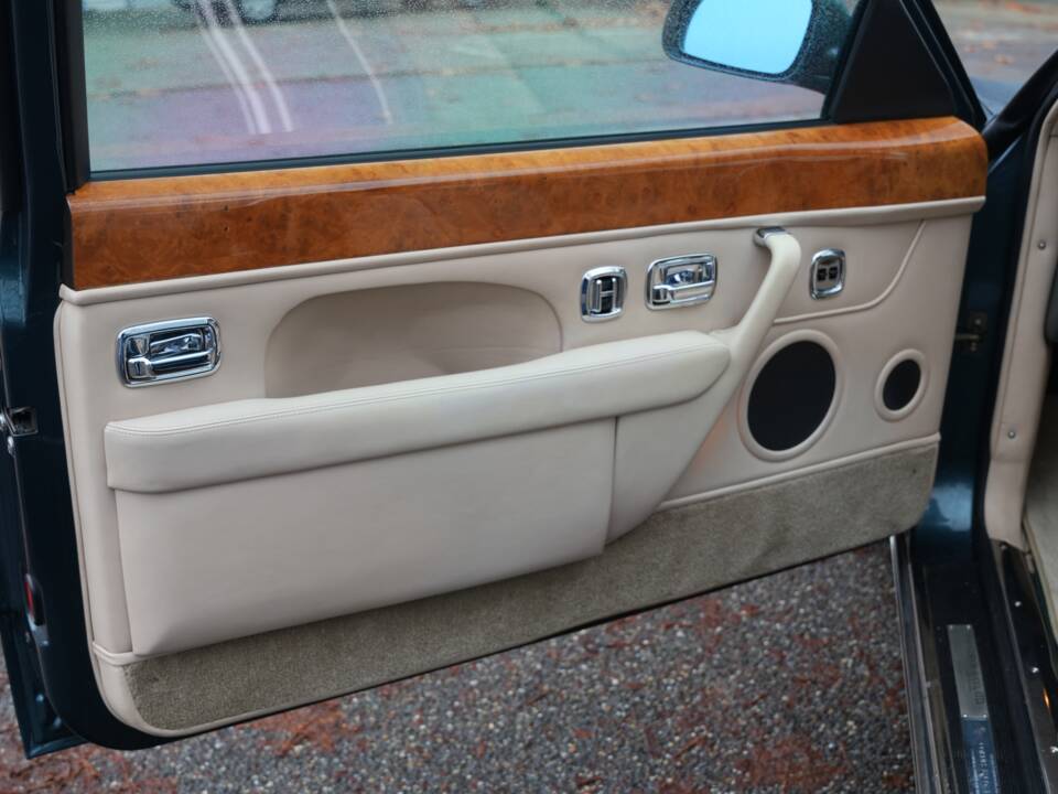 Bild 12/86 von Bentley Continental R (1997)