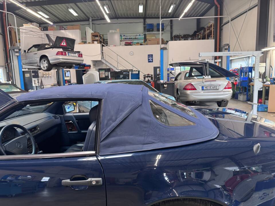 Image 19/19 of Mercedes-Benz SL 500 (1993)