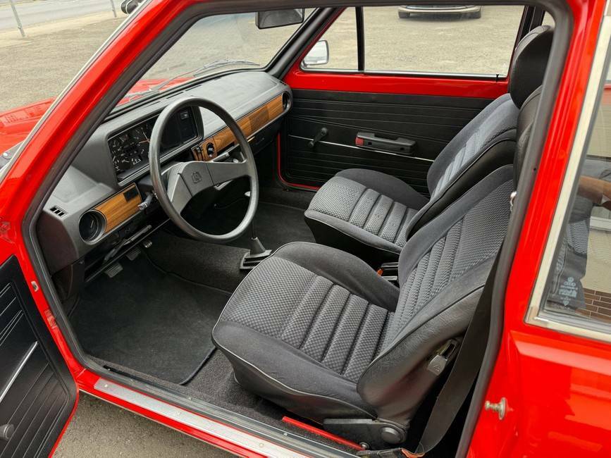 Image 16/32 de Volkswagen Derby I 1.3 (1979)