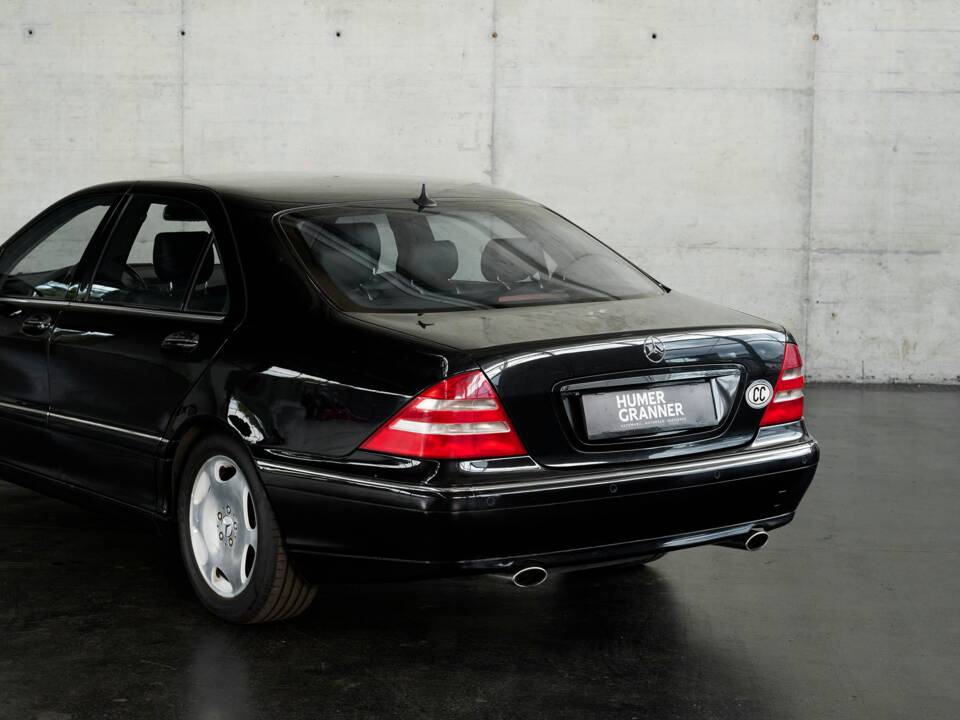 Bild 10/50 von Mercedes-Benz S 600 L (2001)