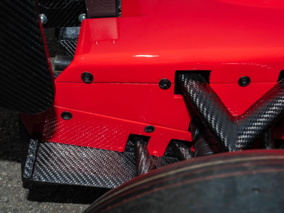 Image 62/85 of Ferrari 641 (1990)