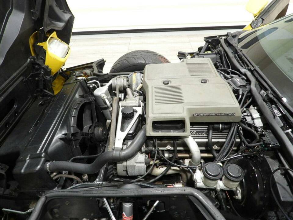 Image 11/15 de Chevrolet Corvette (1984)