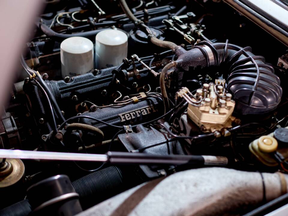 Image 23/23 de Ferrari 400 GT (1979)