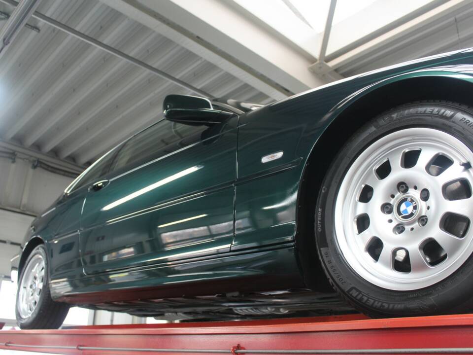 Bild 18/50 von BMW 323Ci (2001)