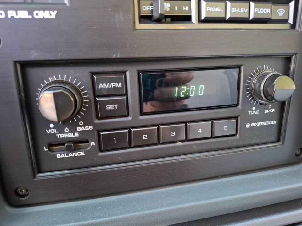 Immagine 36/73 di Dodge Lancer 2.2 Turbo (1986)