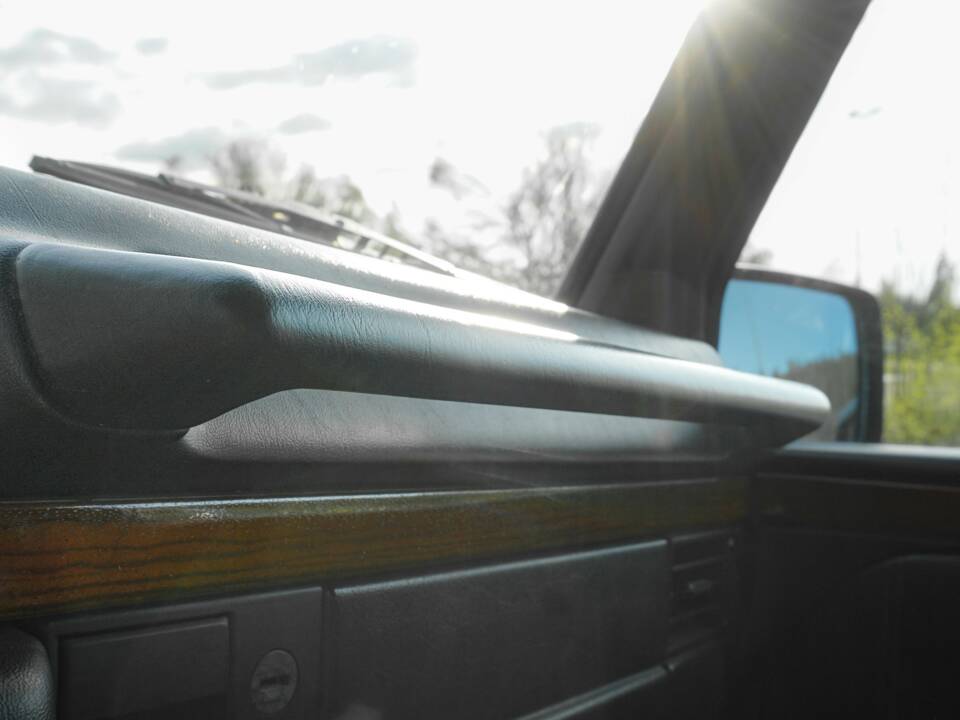 Bild 21/45 von Mercedes-Benz 300 GE (lang) (1991)