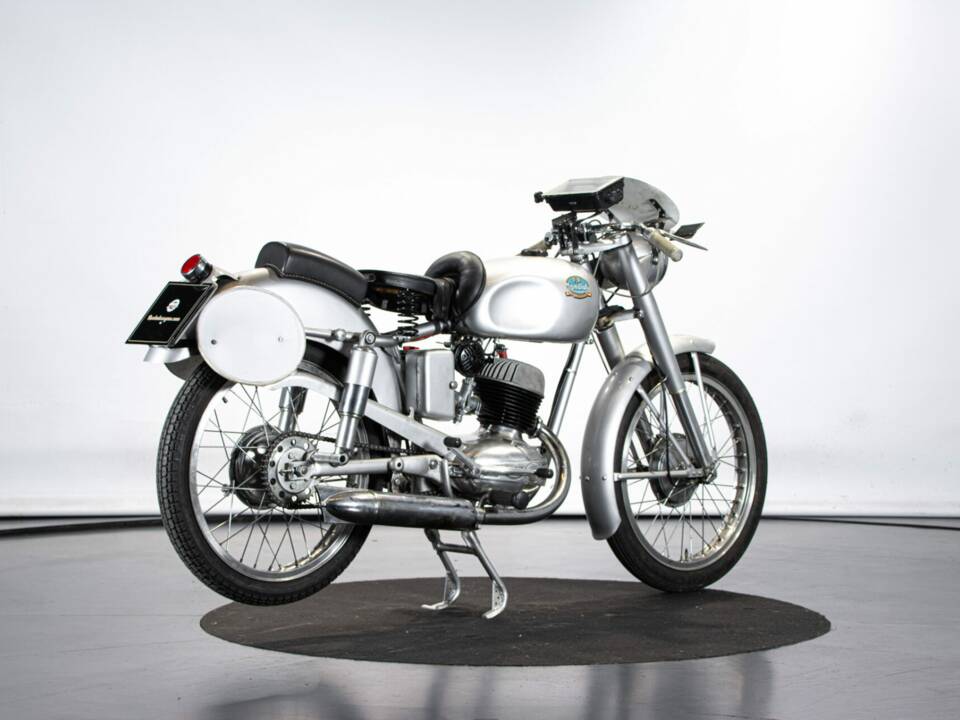 Bild 4/50 von Mondial 160 Sport Lusso (1954)