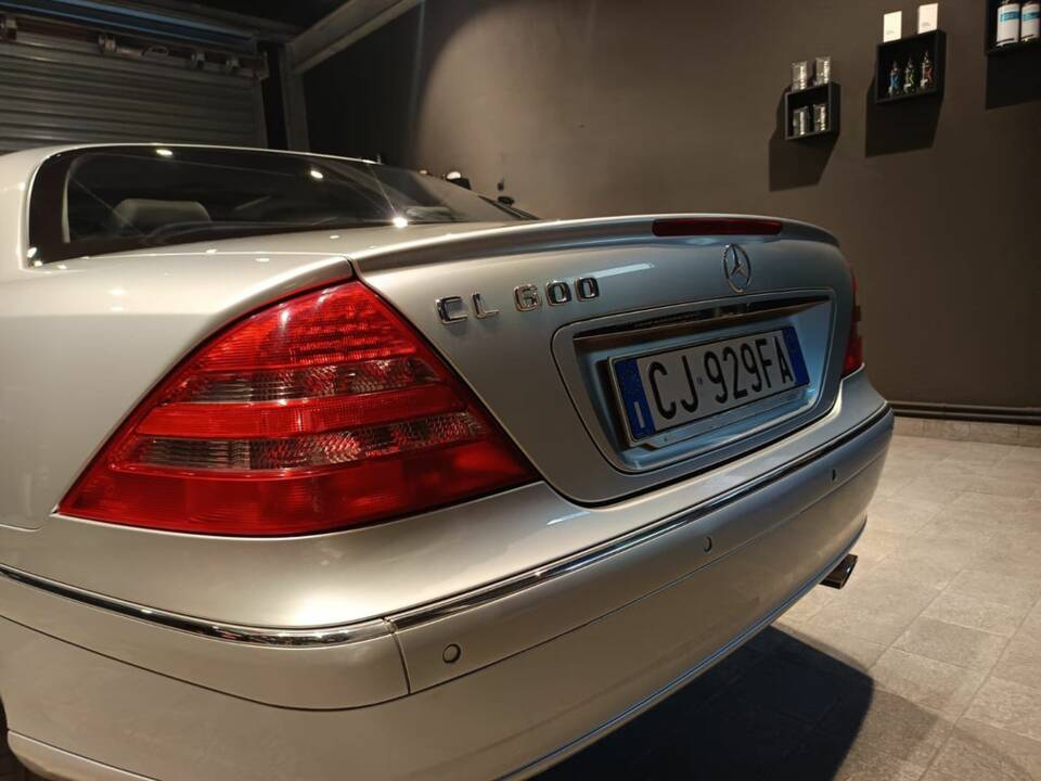 Image 4/8 of Mercedes-Benz CL 600 (2000)