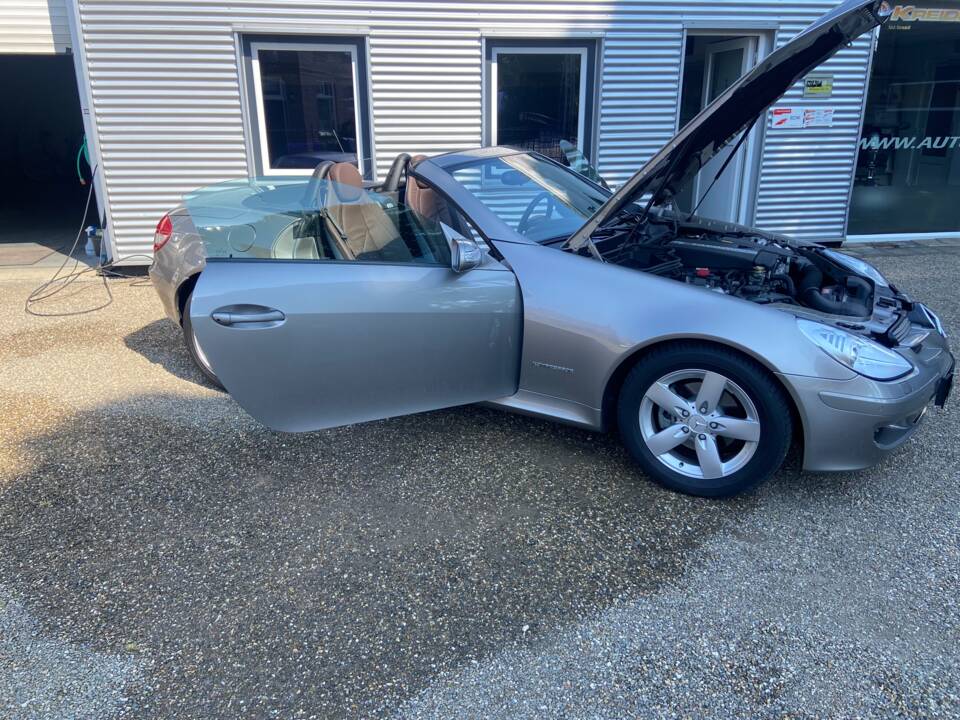 Image 2/16 of Mercedes-Benz SLK 200 Kompressor (2005)