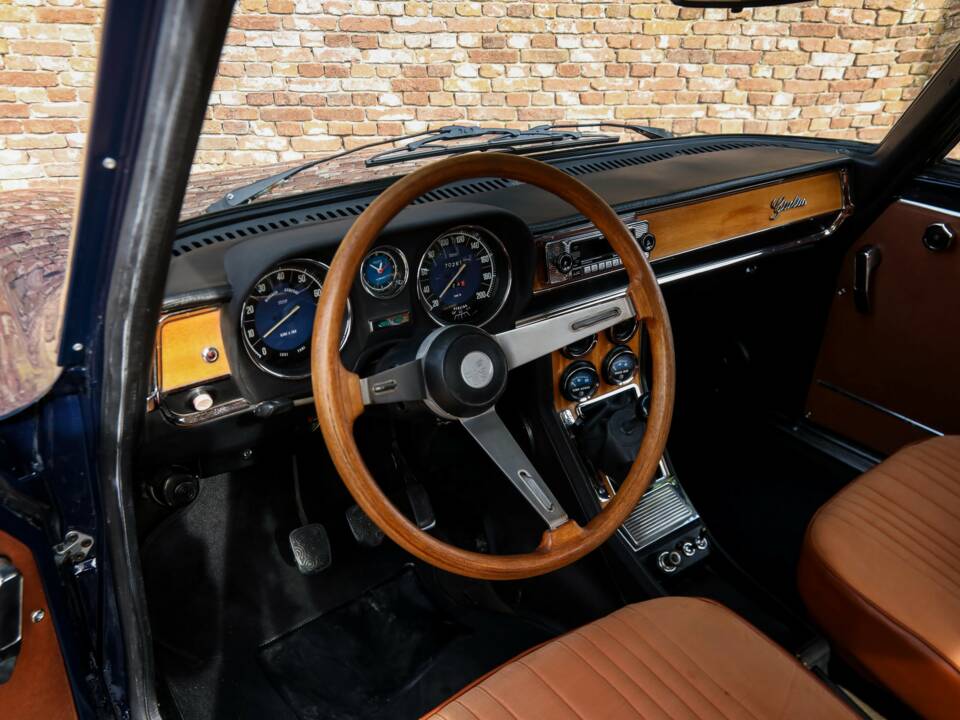 Image 12/50 of Alfa Romeo Giulia Nuova Super 1300 (1975)